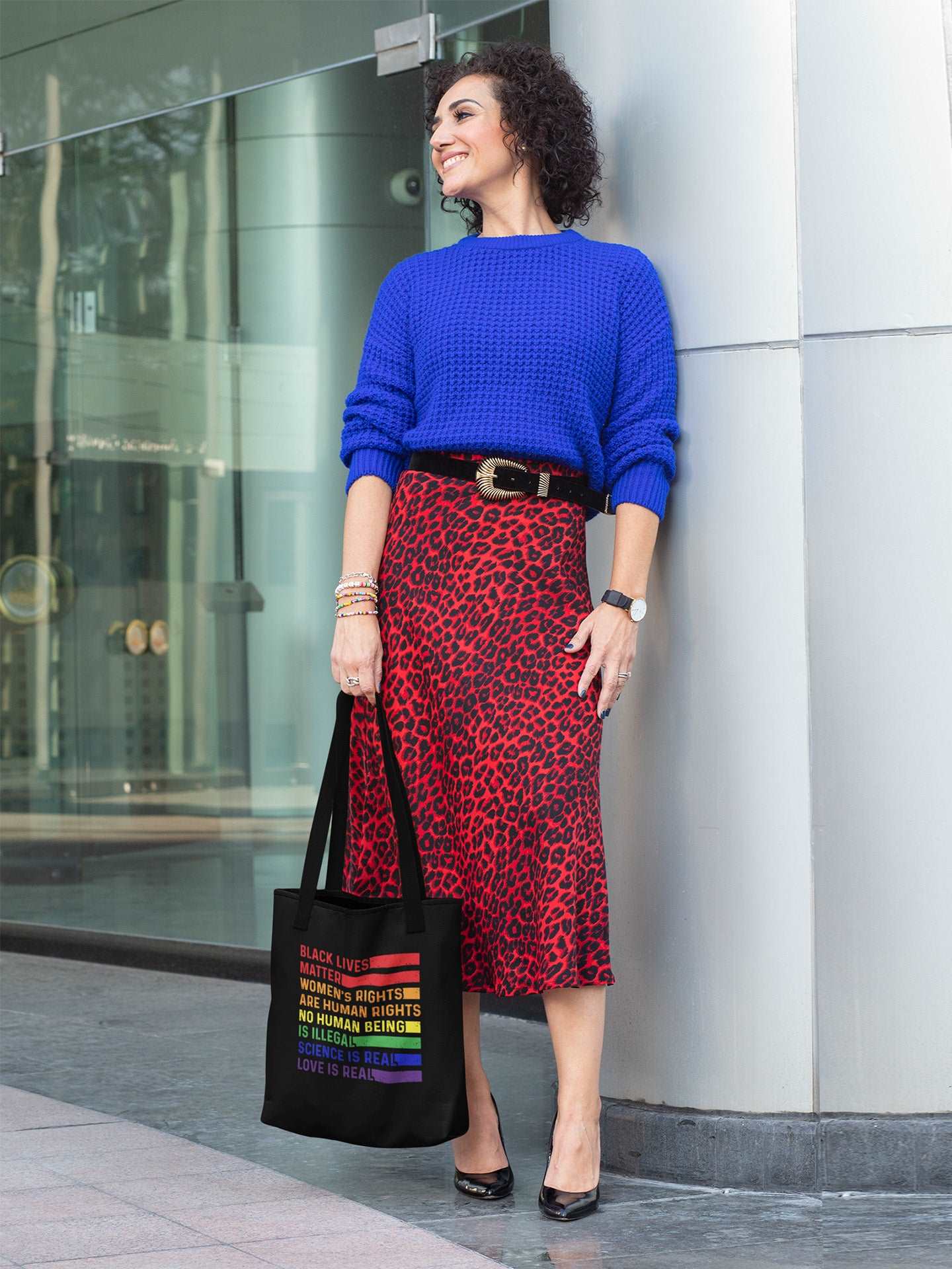 Sacosa textila bumbac organic vegan pride hay creations NO HUMAN IS ILLEGAL