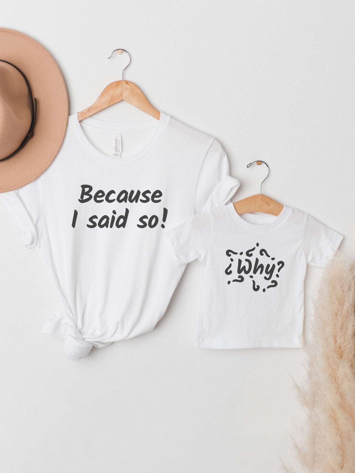 set_tricouri-mama-copil-fiica-fiu-fata-baiat-bumbac-organic-premium-vegan-hay-creations-colectia-mom-life_why_because_i_said_so_albe