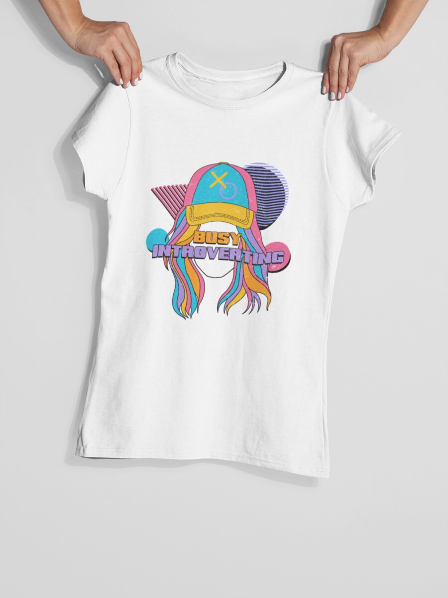 tricou_bumbac_organic_premium_vegan_cadou_hay_creations_nostalgia_busy_introverting_femei_alb