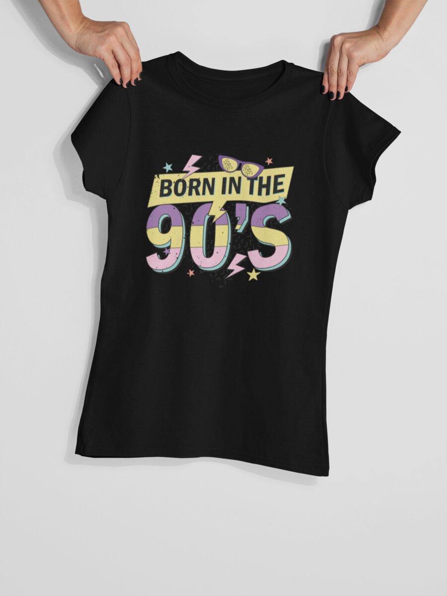 tricou_bumbac_organic_premium_vegan_cadou_hay_creations_nostalgia_divas_are_born_in_the_90s_femei_negru